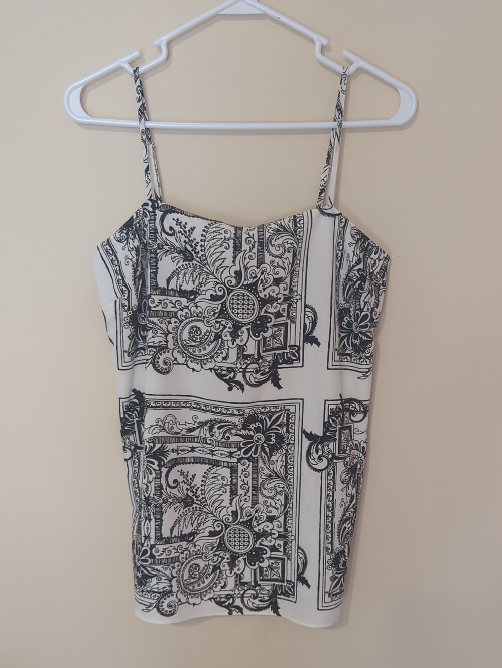 Express Black White Floral Print Cami Adjustable Strap Tank Casual Going Out Top